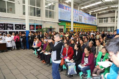 云南省人才服务中心在镇雄县组织开展“关爱生命 防癌抗癌”主题义诊活动 云南省人才服务中心在镇雄县组织开展“关爱生命 防癌抗癌”主题义诊活动